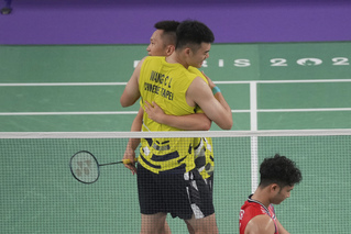 巴黎奧運》「麟洋配」發威！2：1拍走丹麥　挑戰奧運2連霸