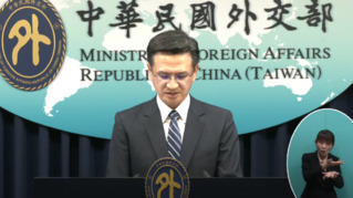 我國護照免簽待遇少5國 外交部：不排除中國施壓