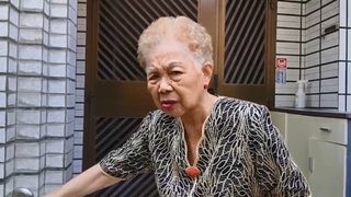 柯文哲陷假帳爭議　柯媽批：亂罵我們的人會被雷打、神明罰