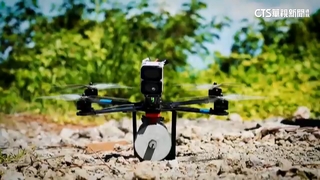 國軍首度公開無人機訓練　飛手精準轟炸水陸目標