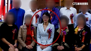 「鴨頭」民代妻認屍！白衣人護駕　21警現場戒備