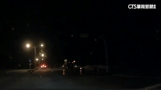 八軍團軍卡才出事　又爆擦撞機車致騎士受傷送醫