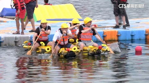 大港造筏百隊秀創意　「海鯤號」.「奧運」下水競速