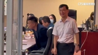 京華城案關鍵人物！　彭振聲低調現身議會說明