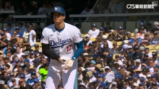 大谷左手挨球吻大喊好痛！　幸X光檢查無大礙