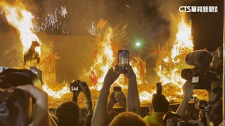 離地1米煙火膛炸　大士爺文化祭「碎片傷人」