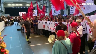 德國福斯汽車擬關閉工廠節省開支　數千員工抗議