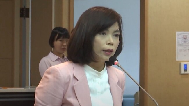 台南市議員蔡淑惠涉詐533萬助理費遭起訴　主動繳回求輕判 | 華視新聞