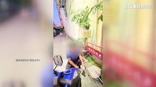 私人巷道屢遭機車亂停　地主設告示牌「鎖車」罰錢