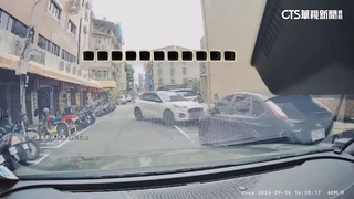 迴轉欲停車遭逆向車搶位　駕駛批「不講武德」怒檢舉