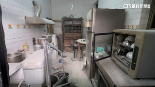 疑換瓦斯肇禍！　早餐店氣爆　老闆娘二度燒傷.兒割傷