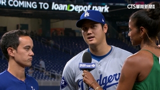 大谷邊打.裝備邊脫光　「紀錄夜」MLB生涯首闖季後賽