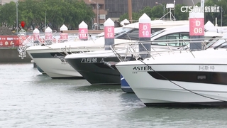 安平首當其衝！　水淹30公分　漁民生財工具慘泡水