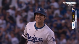 大谷翔平季後賽首轟出爐　霸氣甩棒氣走教士