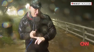 CNN主播庫柏連線報導颶風　被碎片擊中險毀容