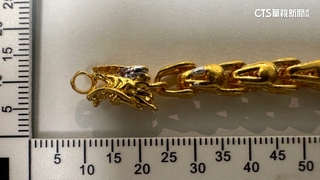 中國「山寨金」行騙10家當鋪牟利119萬　警逮4嫌