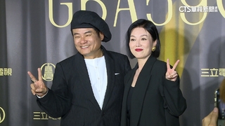 澎恰恰敲鐘缺席慶功宴　深夜PO文：獲獎更有動力拚