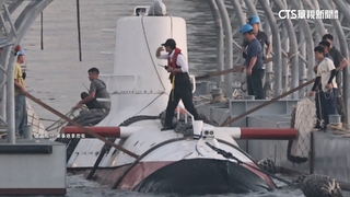 「慧龍」水下無人艇　2具魚雷發射武裝首曝光