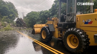 濱海公路台11線35k土石坍阻斷道路　7：35已搶通