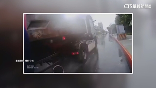 待轉區險變「待撞區」？　砂石車壓線險撞　騎士嚇