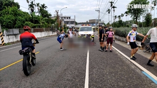 彰化139線再傳車禍　黑狗竄撞騎士.單車斷3截