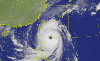 「康芮」颱風加速！全台剩4縣市未納陸警範圍　估明午登陸花蓮以南