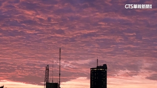 強颱康芮來襲前　台南傍晚出現夢幻「紫色」天空