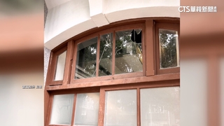 台南古蹟「西市場」遭童扔石　玻璃.燈具碎家長賠