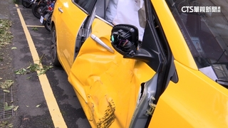 「她怎麼撞我？」小黃搶快左轉　女騎士拋飛重傷亡