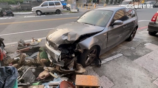 台南轎車失控撞護欄又撞民宅　35歲駕駛受傷送醫