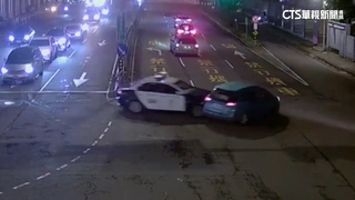 轎車拒檢逃逸遭警「撞停」逮捕！　車上2乘客是毒犯