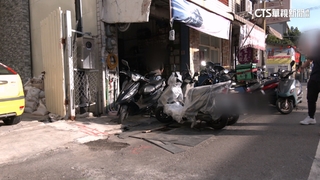 停白線也違規？　整排機車臨停被開單　警：擋人車出入