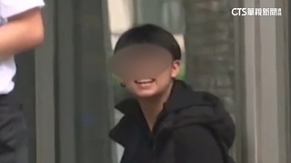 公車追撞害命！女駕駛遭直擊路邊燦笑　網起底黑歷史