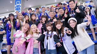 自費赴日應援中華隊　峮峮美登東京巨蛋大螢幕
