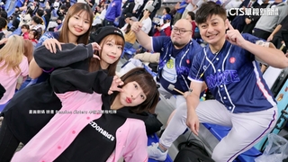 東蛋最美畫面！　峮峮領軍啦啦隊員自費赴日應援