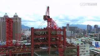 新北市府工地吊塔墜1死3傷　遭開罰勒令停工