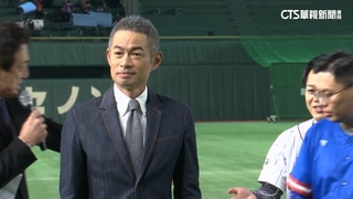 鈴木一朗驚喜現身東蛋！　與台灣電競好手同框喊加油