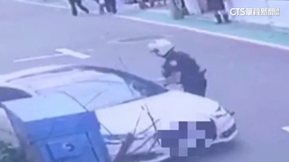 剪髮違停拒警開單！　駕駛開車撞警還揮拳攻擊