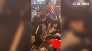 小巴司機疑心肌梗塞突暈厥　用餐醫護衝出餐廳救人