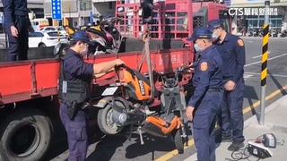 微電車需掛牌！　新制上路首日高雄警抓26件違規