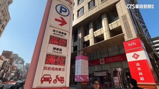 新竹巨城週年慶人潮滿滿！　附近交通大亂「湧塞車潮」