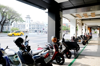 台南明年元旦實施騎樓白線開放機慢車停放
