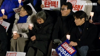 「要守護我們的民主！」　南韓學生持標語上街抗議