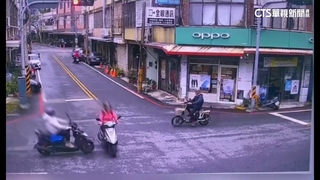 花蓮市死亡車禍！　7旬婦騎車闖紅燈遭撞.1死1傷