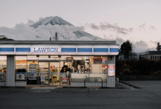 日本超商LAWSON要來了？　被爆「已註冊商標」網狂敲碗：炸雞君一定要一起來！