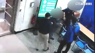 移民署女科員「借槍試瞄」　 保大警員遭記申誡