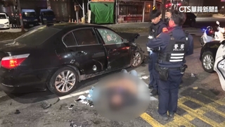 又是喪屍煙彈！毒駕拒檢逃3km　猛撞警車「3警傷」