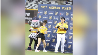 陳子豪轉戰味全龍　世界名曲「炸裂陳子豪」恐成絕響　峮峮5字吐露心聲