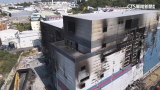 起火瞬間曝光！倉儲悶燒僅3分鐘　黑煙已壟罩街道