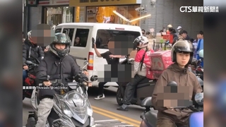 外送員見違停「長叭」　駕駛夫妻嗆聲暴怒持拖鞋砸人